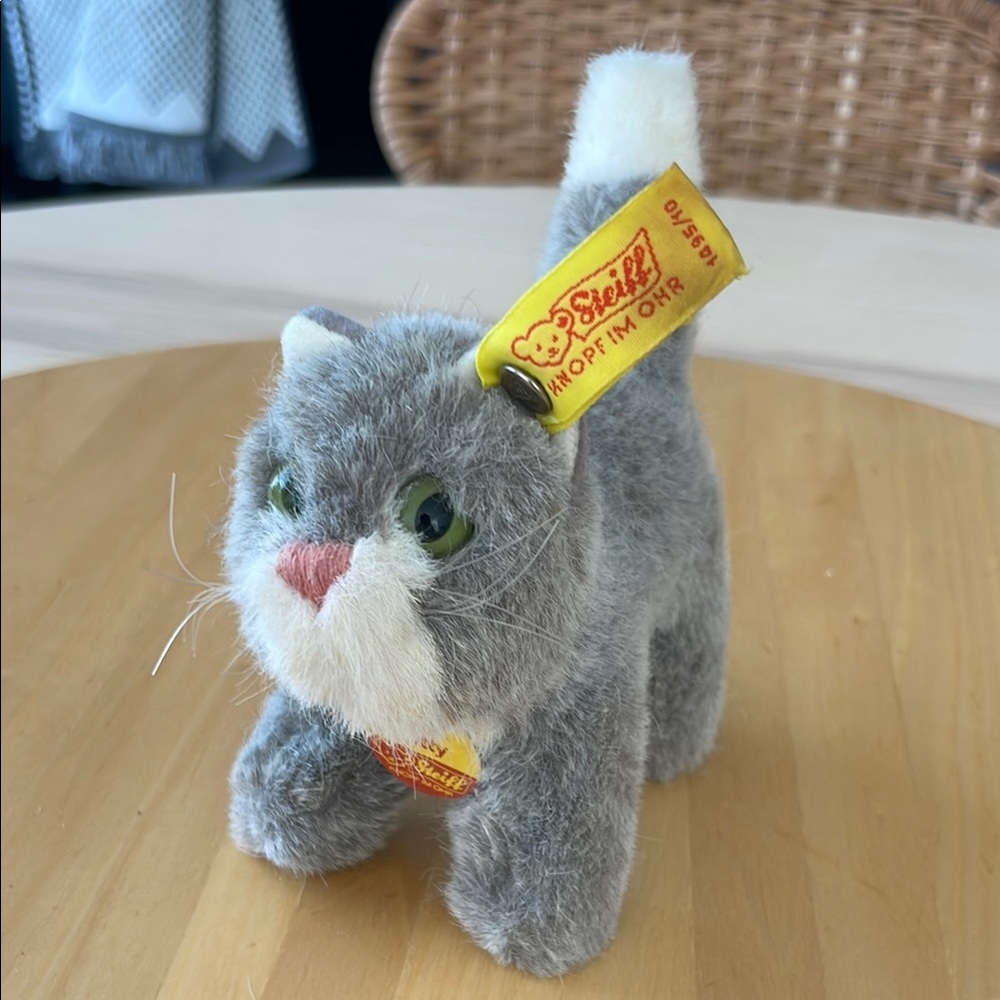 Vintage Steiff grey and white standing cat “Kitty”.